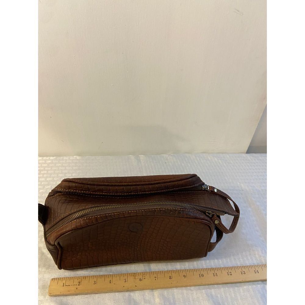 New‎ Aaron leather goods toiletries zipper bag